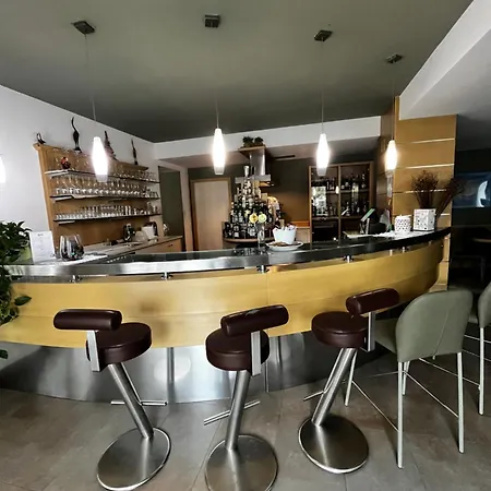 Oasi Wellness & 4*